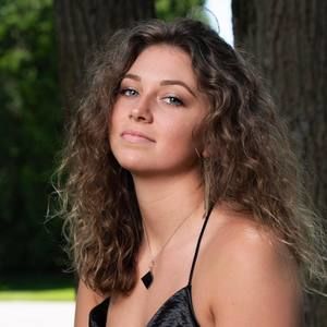 Meet your Posher, Angela